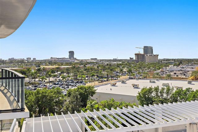 101 Diplomat Pkwy 2009, Hallandale Beach, FL 33009