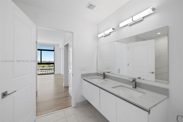 101 Diplomat Pkwy 2009, Hallandale Beach, FL 33009