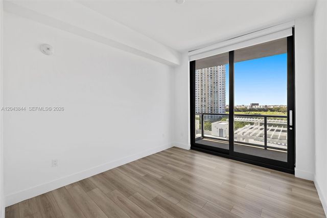 101 Diplomat Pkwy 2009, Hallandale Beach, FL 33009
