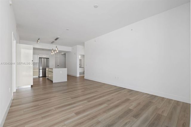 101 Diplomat Pkwy 2009, Hallandale Beach, FL 33009