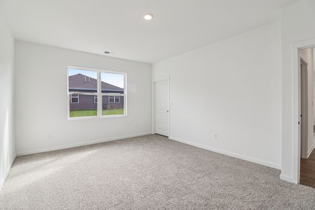 6296 Redwood Trail, Wonder Lake, IL 60097