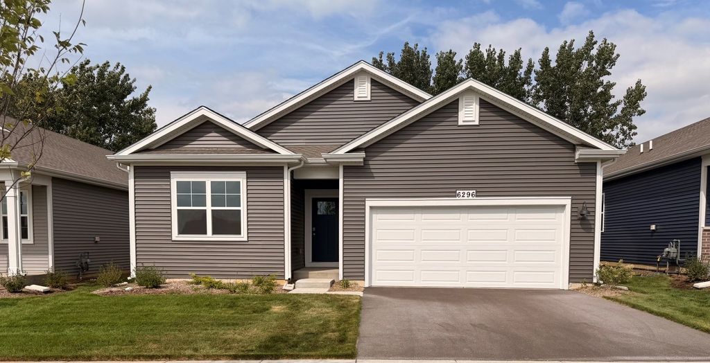 6296 Redwood Trail, Wonder Lake, IL 60097
