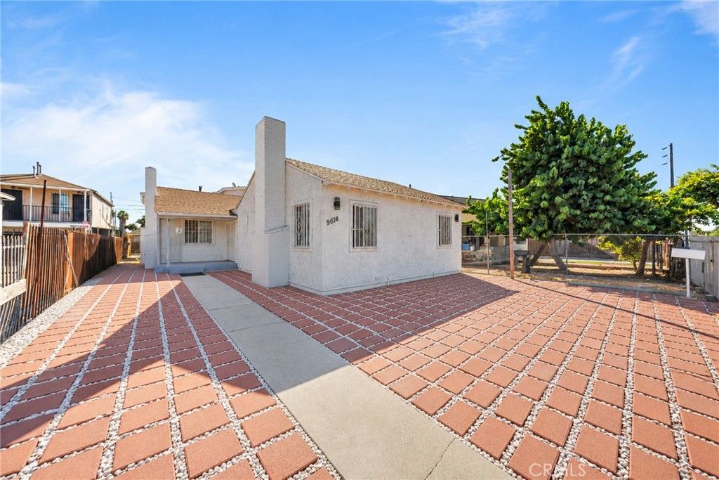 9614 Graham Ave, Los Angeles, CA 90002 — exterior