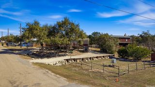 733 Private Road 1507, Bandera, TX 78003