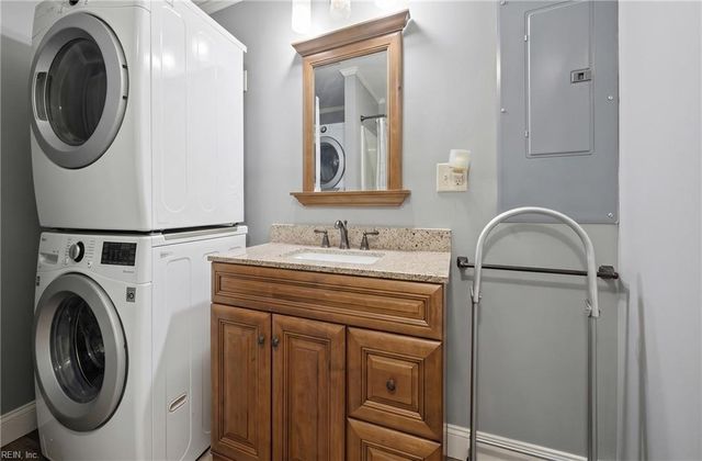 203 Maple ST, Suffolk, VA 23434