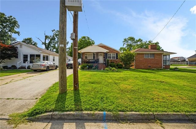 203 Maple ST, Suffolk, VA 23434