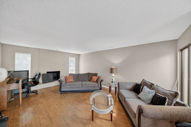 1200 W Scharbauer Dr, Midland, TX 79705