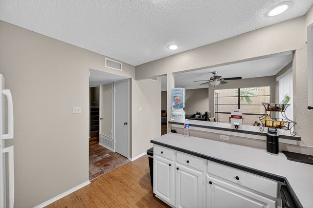 1200 W Scharbauer Dr, Midland, TX 79705