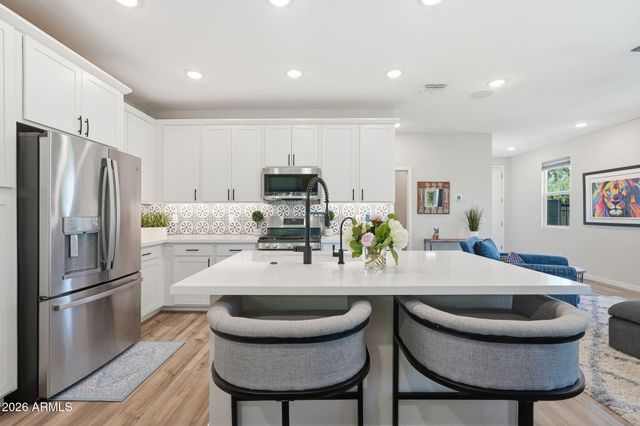2757 S COMANCHE Drive, Chandler, AZ 85286
