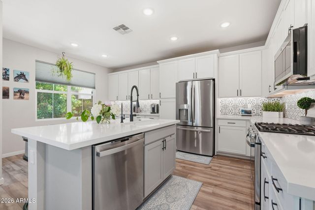 2757 S COMANCHE Drive, Chandler, AZ 85286
