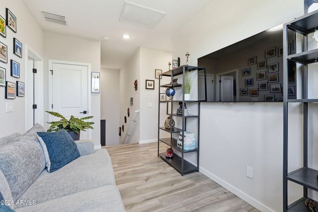 2757 S COMANCHE Drive, Chandler, AZ 85286