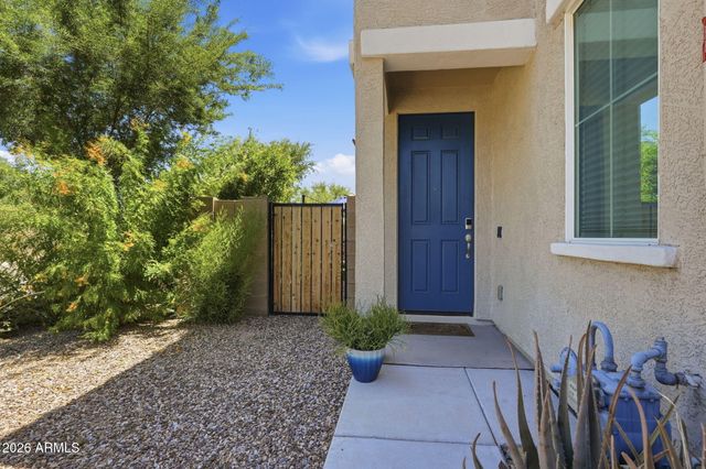 2757 S COMANCHE Drive, Chandler, AZ 85286