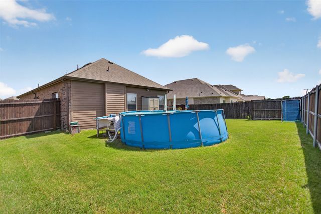 334 Pecos Drive, Crandall, TX 75114