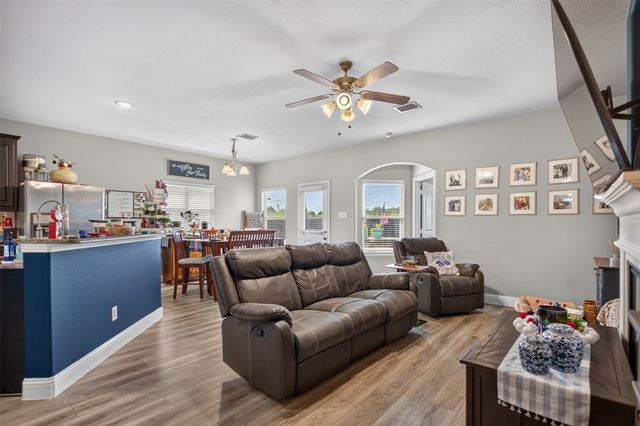 334 Pecos Drive, Crandall, TX 75114