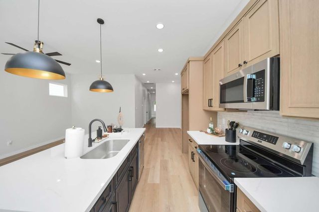 7906 Gladstone Street, Houston, TX 77051