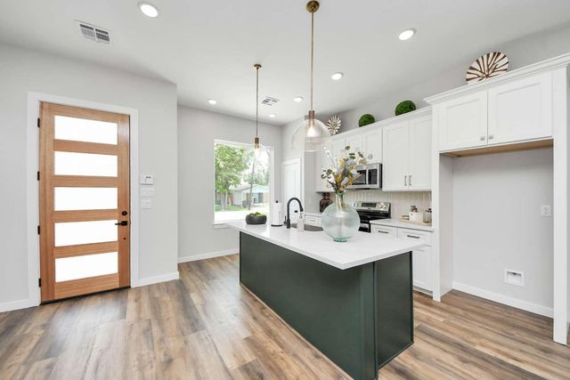 7906 Gladstone Street, Houston, TX 77051