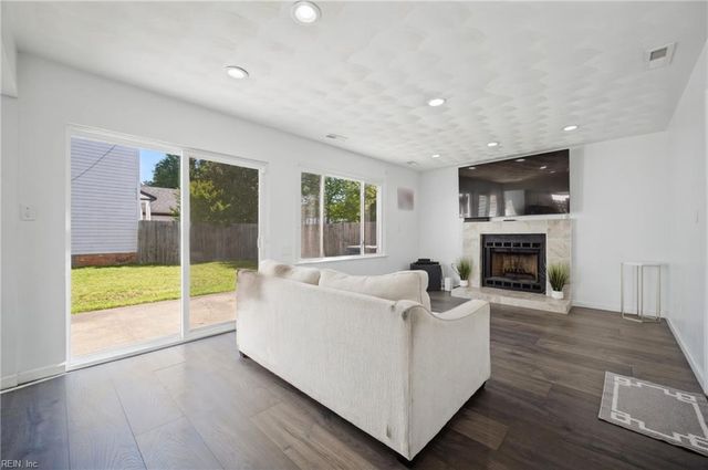 4865 Boxford RD, Virginia Beach, VA 23456