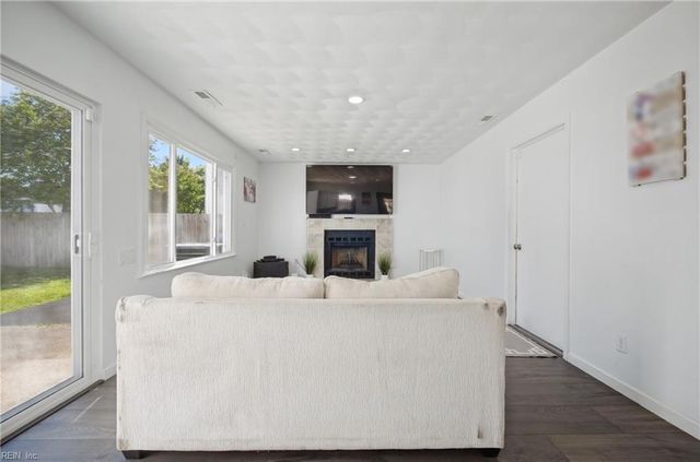 4865 Boxford RD, Virginia Beach, VA 23456