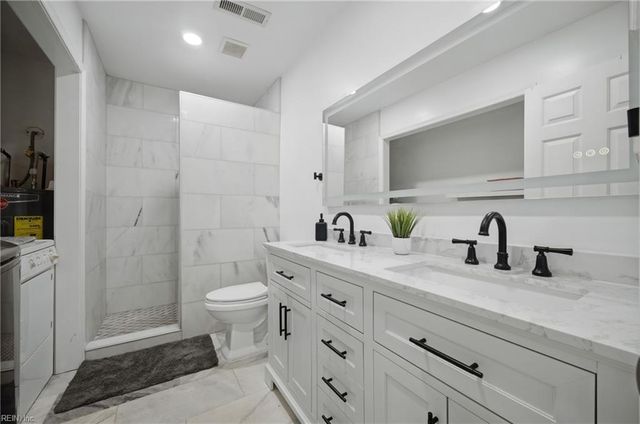 4865 Boxford RD, Virginia Beach, VA 23456
