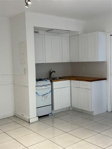 7909 East Drive 101, North Bay Village, FL 33141
