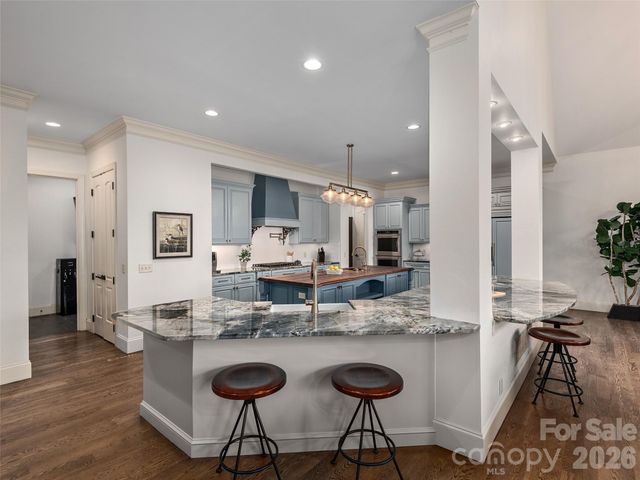 433 Coopers Hawk Drive, Asheville, NC 28803