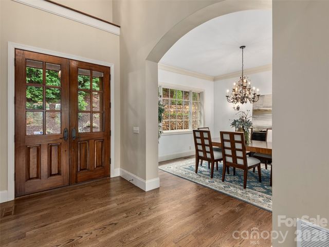 433 Coopers Hawk Drive, Asheville, NC 28803