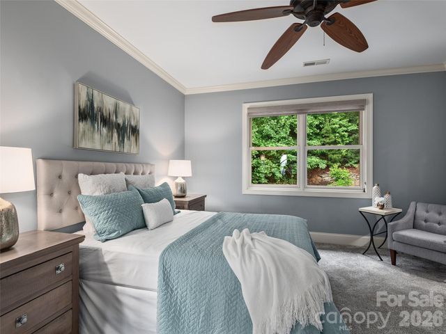 433 Coopers Hawk Drive, Asheville, NC 28803