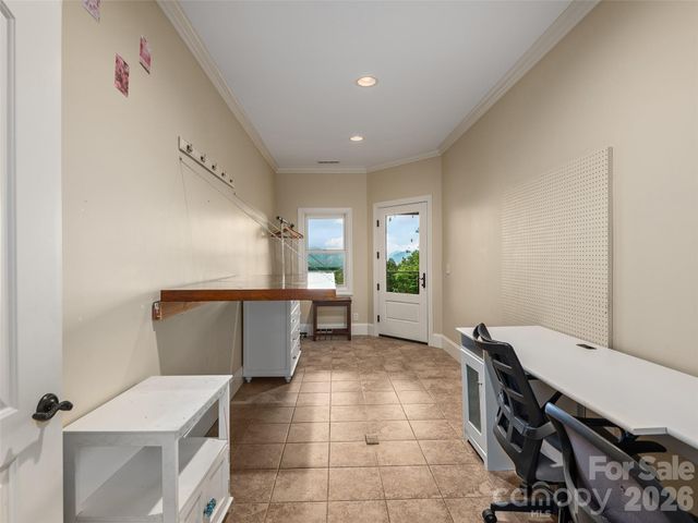 433 Coopers Hawk Drive, Asheville, NC 28803