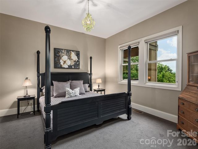 433 Coopers Hawk Drive, Asheville, NC 28803