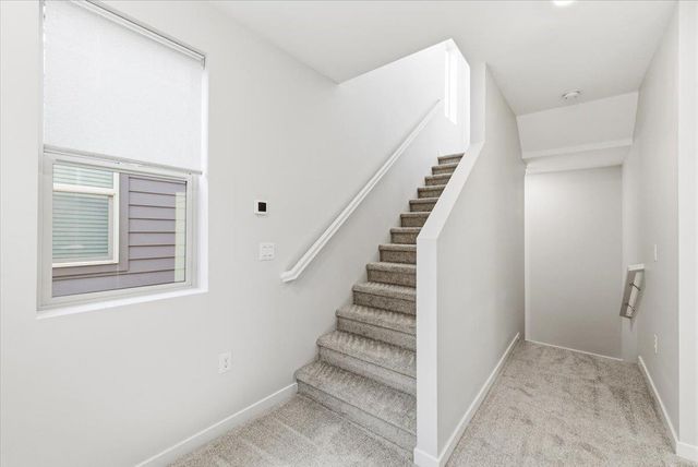 170 Box Ln, Sacramento, CA 95818