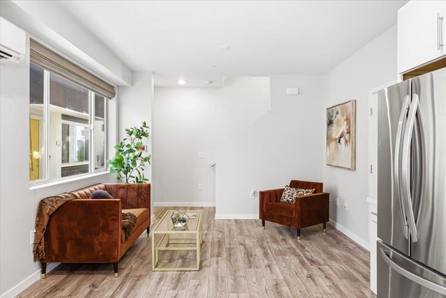 170 Box Ln, Sacramento, CA 95818