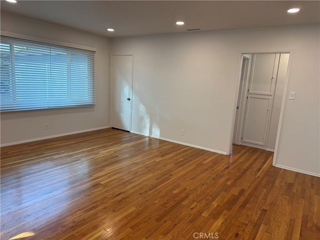 3650 Hackett Avenue, Long Beach, CA 90808