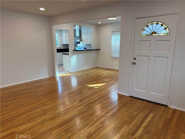 3650 Hackett Avenue, Long Beach, CA 90808