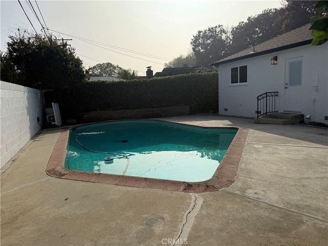 3650 Hackett Avenue, Long Beach, CA 90808
