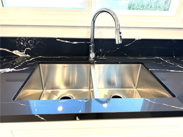 3650 Hackett Avenue, Long Beach, CA 90808