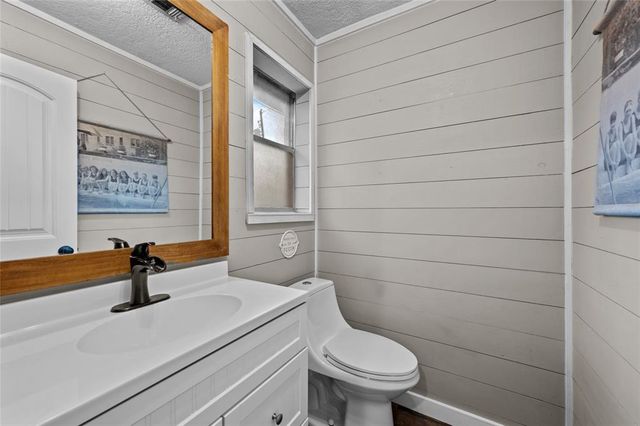 4702 Gulfway Drive, Baytown, TX 77521