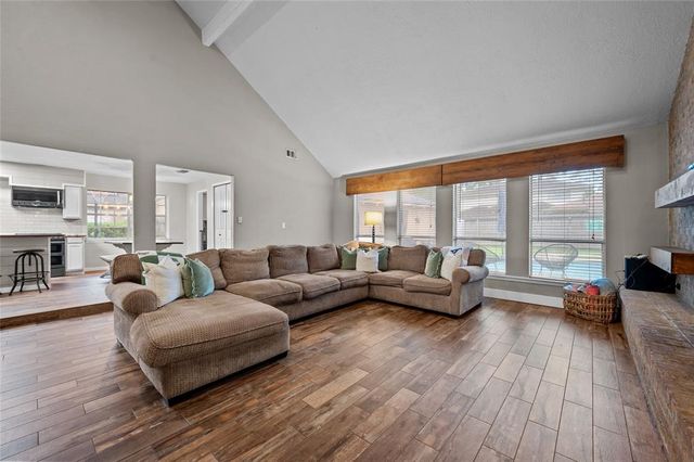 4702 Gulfway Drive, Baytown, TX 77521