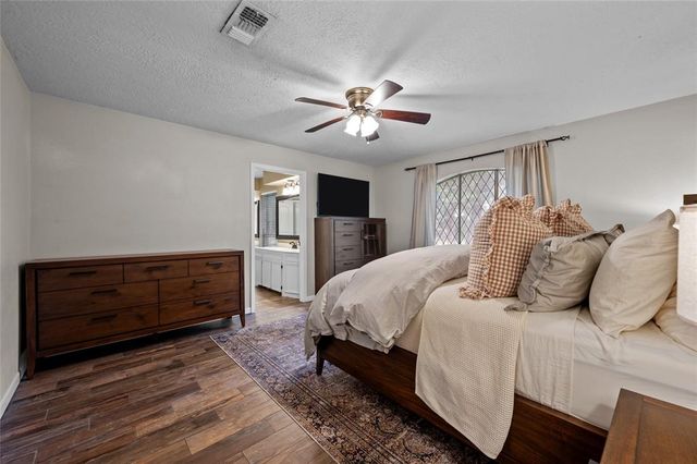 4702 Gulfway Drive, Baytown, TX 77521