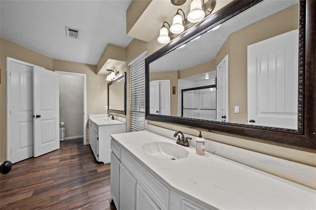 4702 Gulfway Drive, Baytown, TX 77521