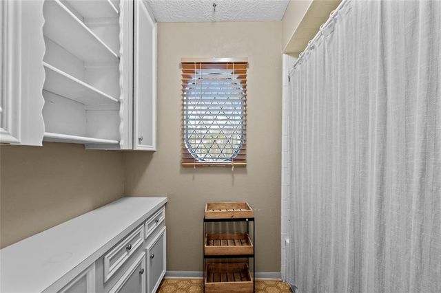 4702 Gulfway Drive, Baytown, TX 77521