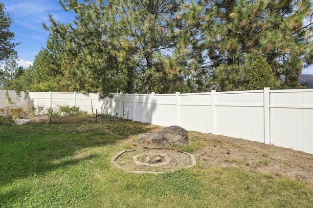 9014 W Campus Dr, Spokane, WA 99224