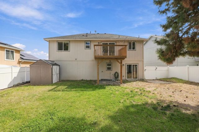 9014 W Campus Dr, Spokane, WA 99224