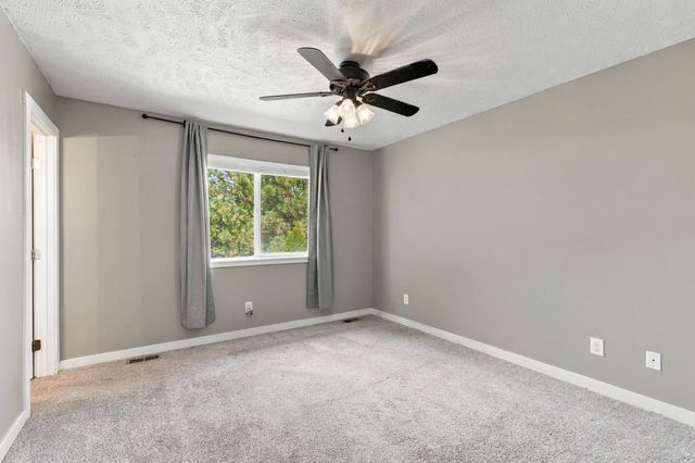 9014 W Campus Dr, Spokane, WA 99224