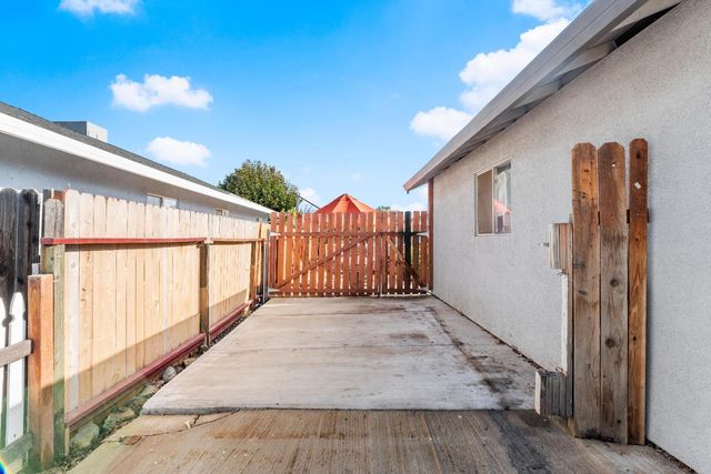 9201 Albert St, Live Oak, CA 95953