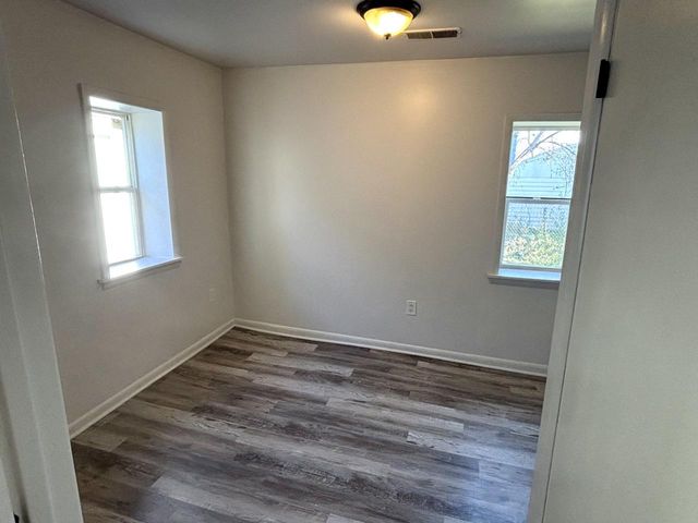 5120 N 56th STREET, Milwaukee, WI 53218