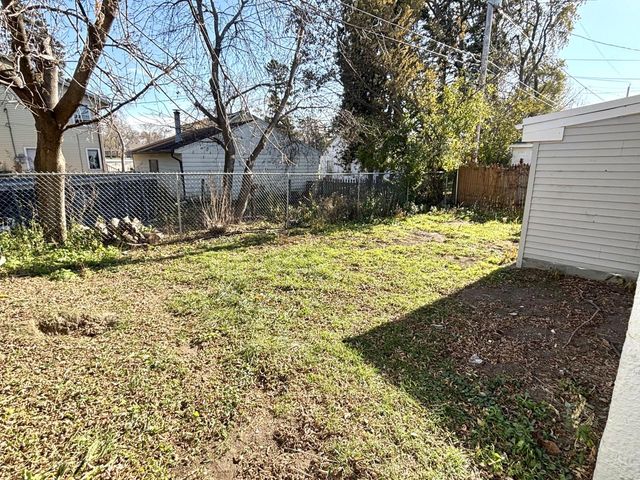 5120 N 56th STREET, Milwaukee, WI 53218