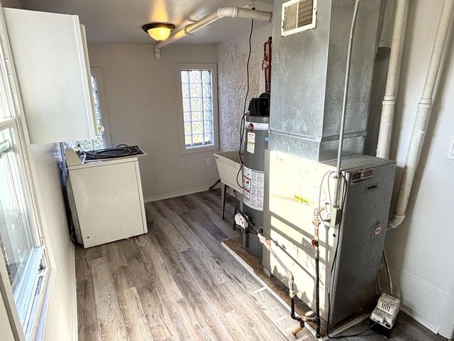 5120 N 56th STREET, Milwaukee, WI 53218