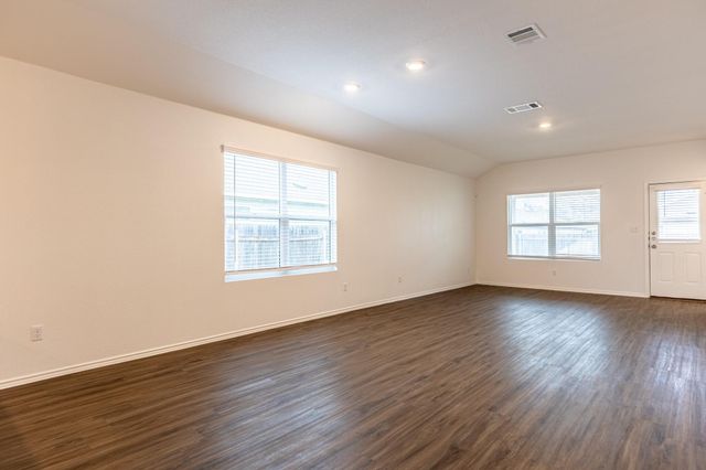 175 Silver Springs BND, Kyle, TX 78640