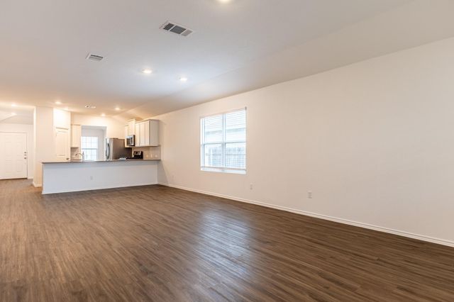 175 Silver Springs BND, Kyle, TX 78640