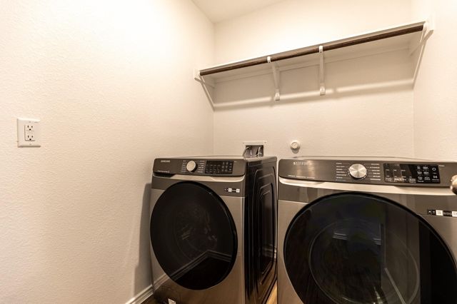 175 Silver Springs BND, Kyle, TX 78640